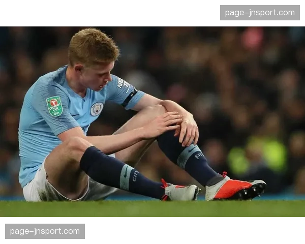 天气预报显示曼彻斯特周末有雨，曼市德比赛场条件受关注